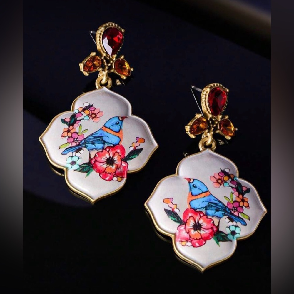 Elegant Gold and Red Bird Motif Earrings - Picture 2 of 3